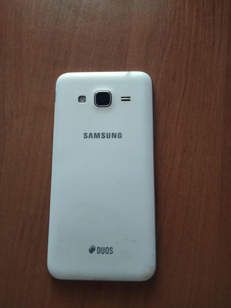 Меняю телефон Samsung J3