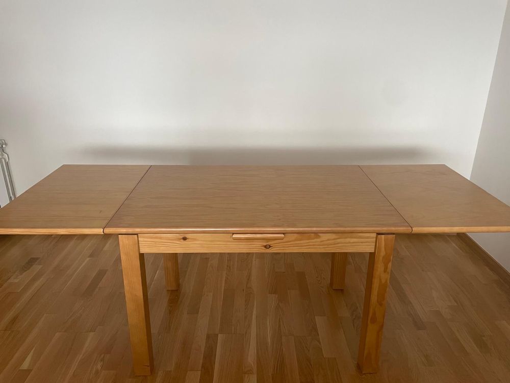 Vendo mesa em pinho extensivel