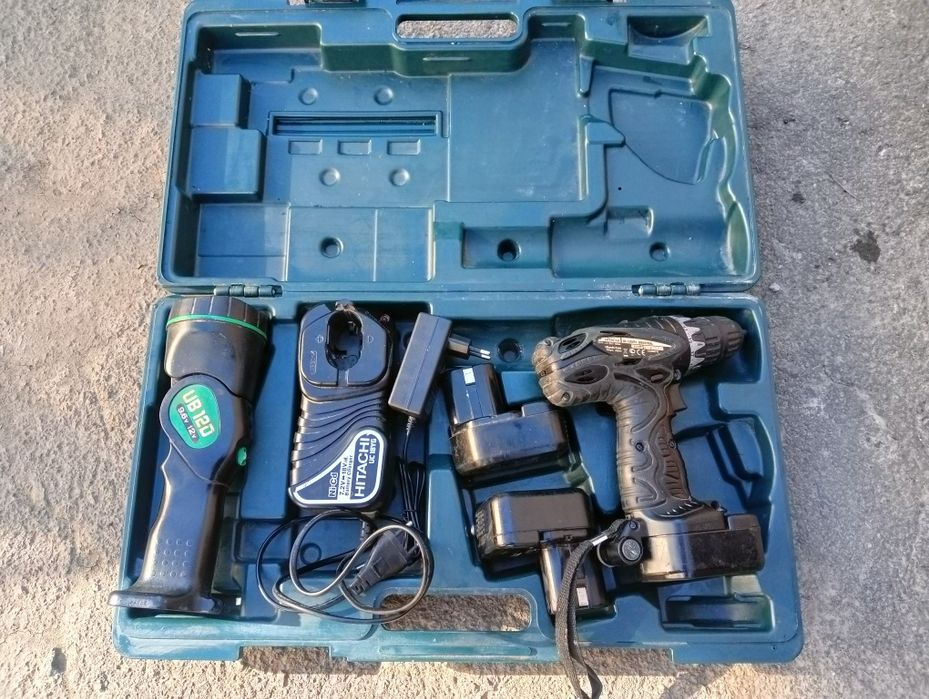 Продам шуруповерт Hitachi