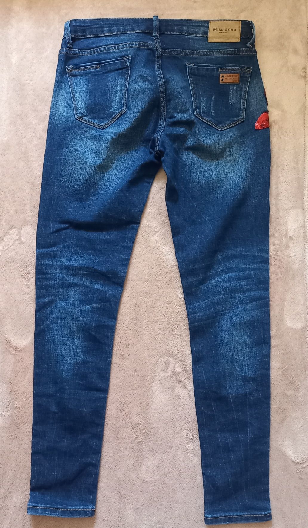 Spodnie jeans r.38/40 zdobione kwiaty