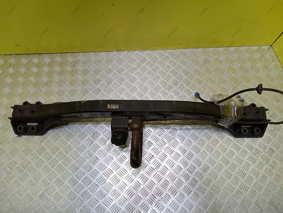 Фаркоп 7L6803921E причіпний пристрій Volkswagen Touareg | Туарег