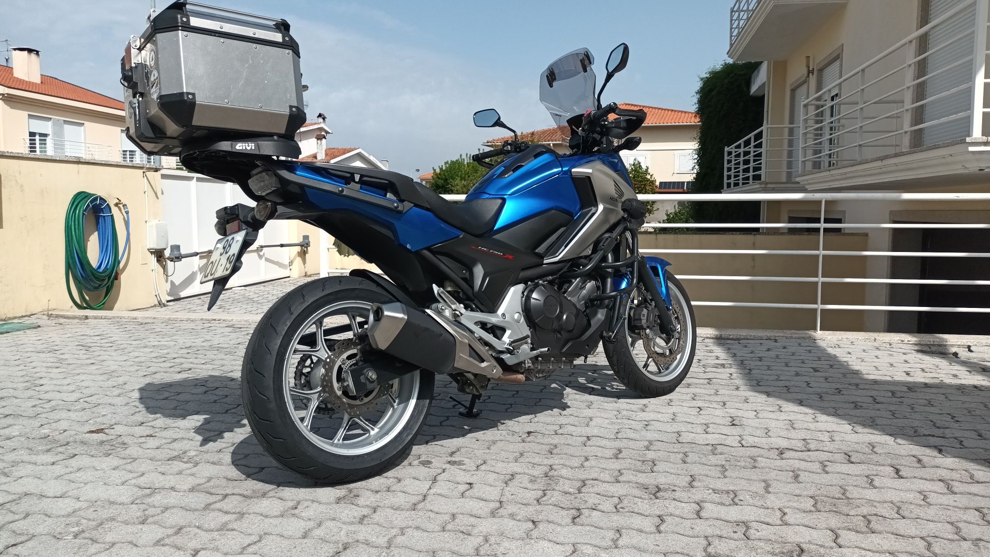 Honda NC750X - Cx Manual