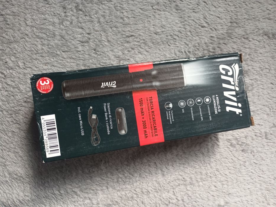 Latarka wielofunkcyjna