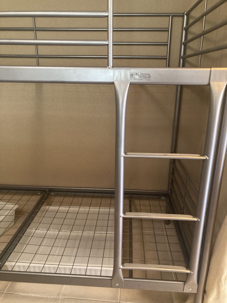 Beliche com pouca utilização