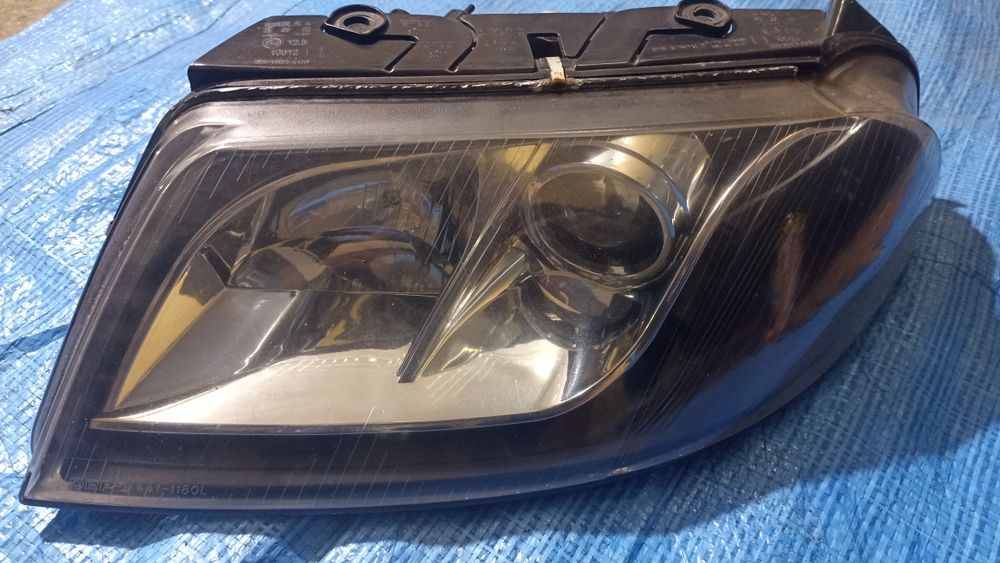 Фара передня ліва VW Passat B5