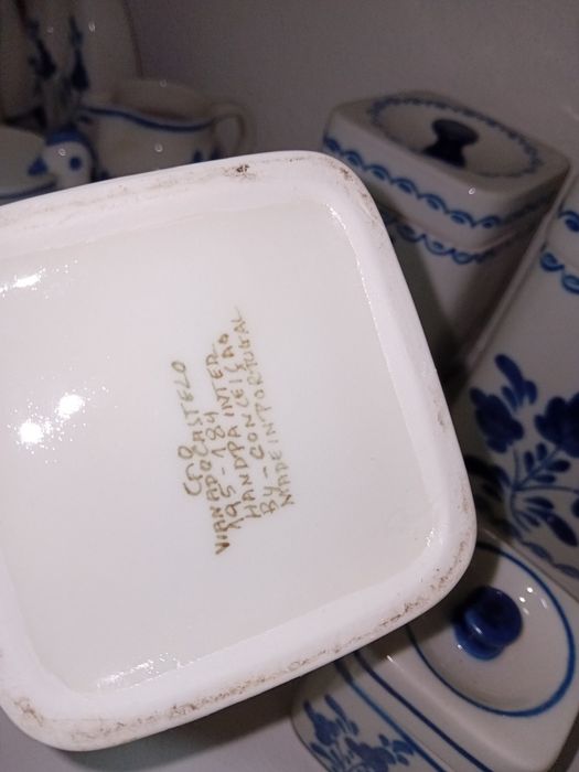 Conjunto de 4 potes em cerâmica Viana do Castelo