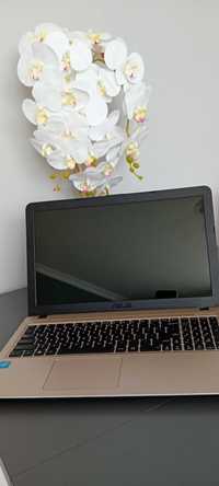 Laptop ASUS R540S