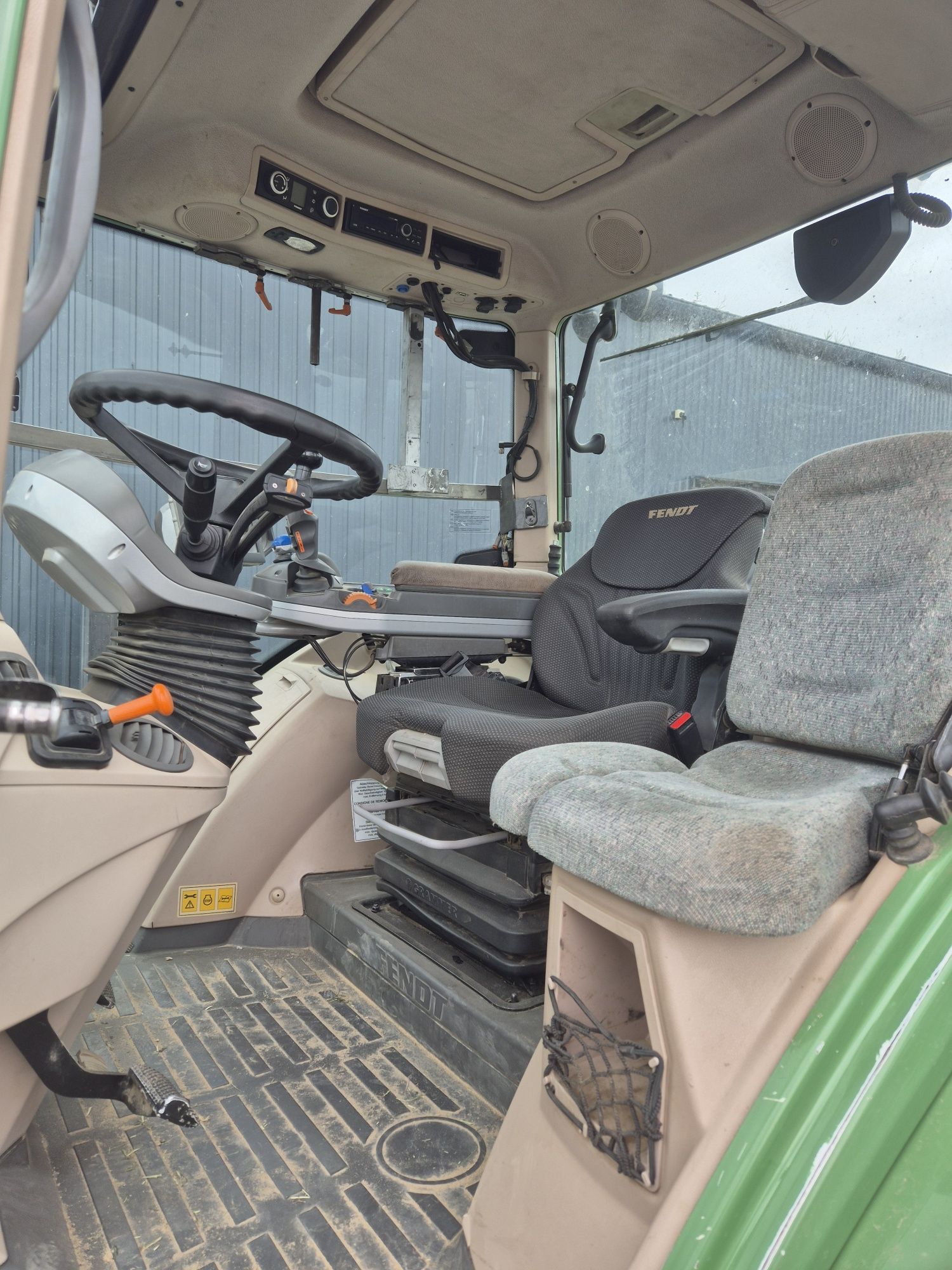 Fendt 718 vario.