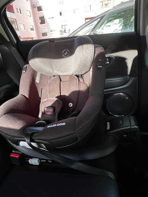 MAXICOSI Mica 360 + BASE ISOFIX FamilyFix 360