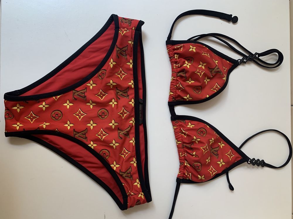 Louis Vuitton stroj kapielowy