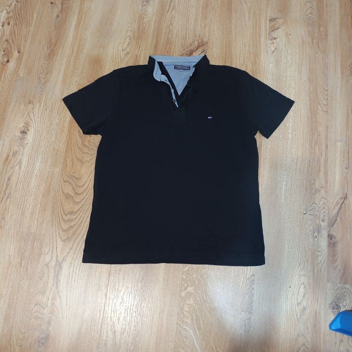 Продаю поло чорне