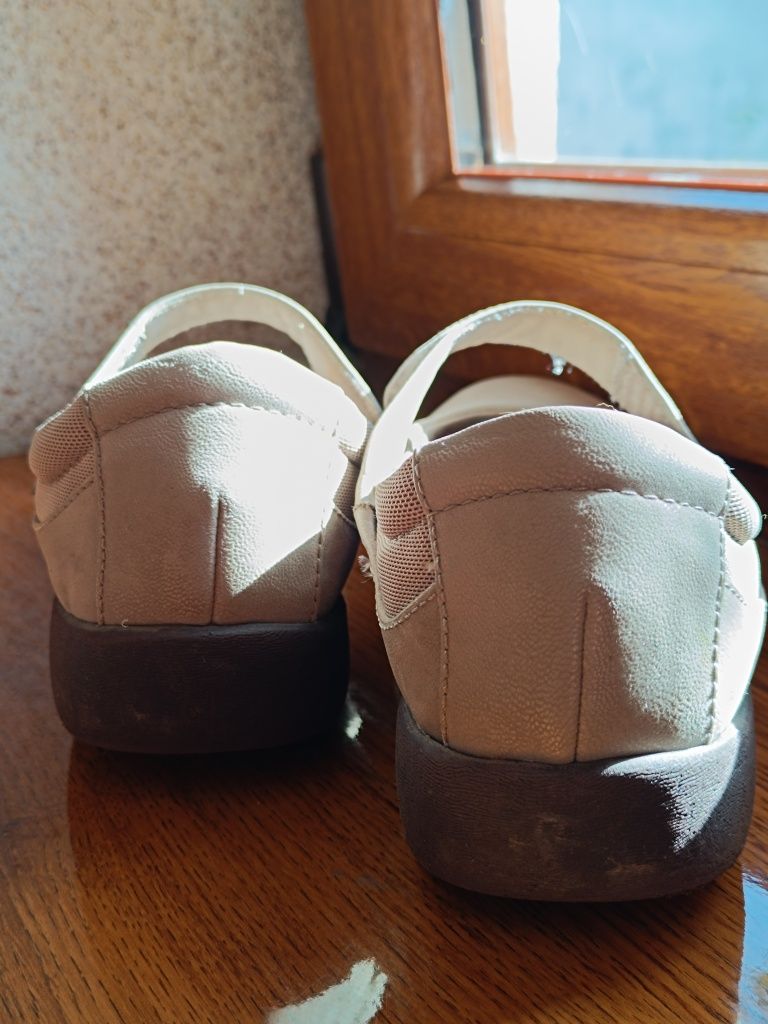 Жіночі мокасини Clarks