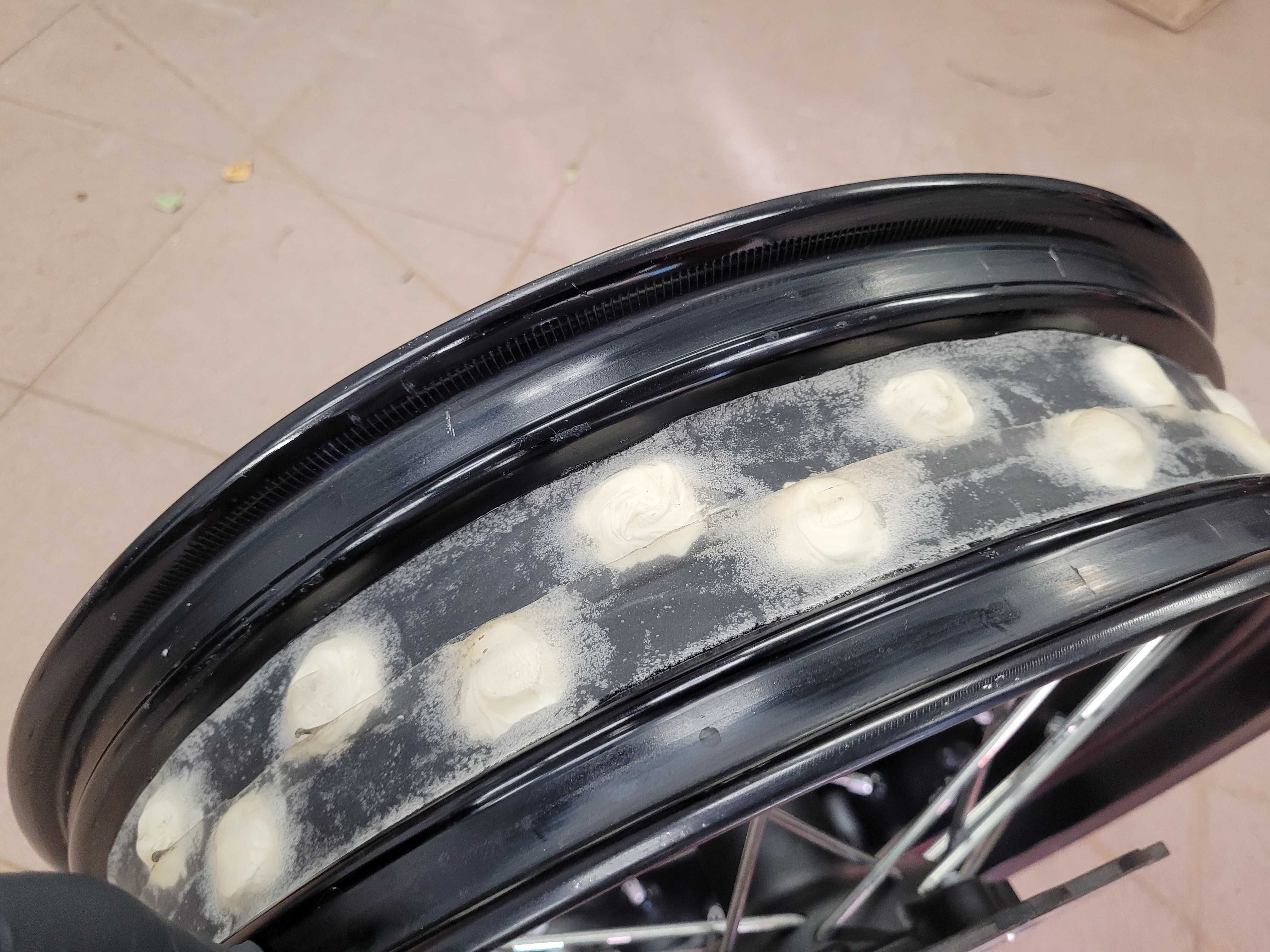 Yamaha Tenere 700 felgi koła oryginalne kompletne kupione w Polsce