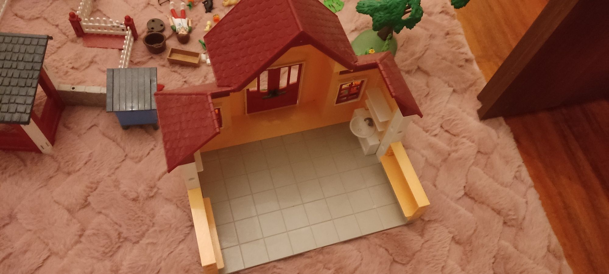 Playmobil gabinet weterynaryjny z wybiegiem