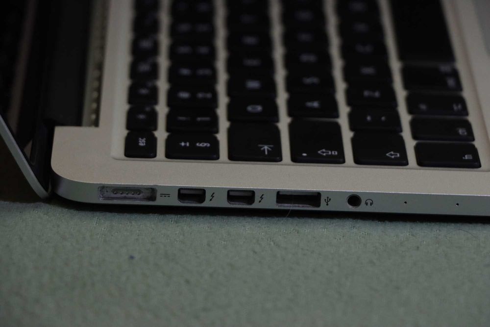 MacBook pro A1502/ 8GB/128GB/ nowa bateria / 2015/2016r MacOS Monterey