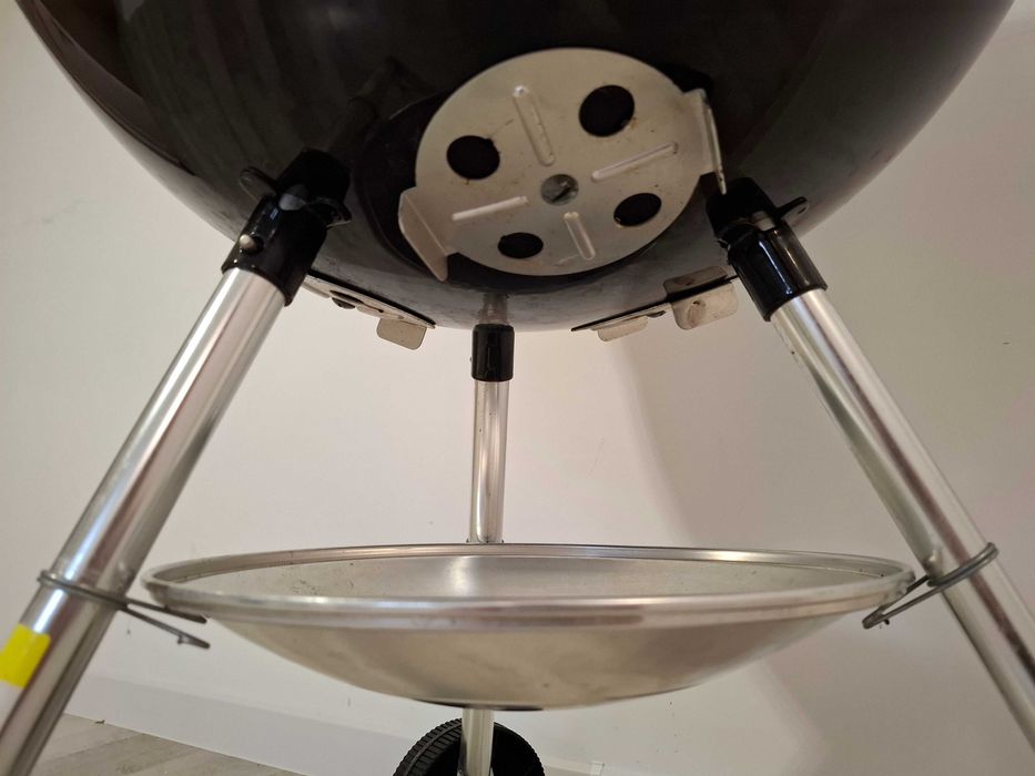 Duży grill węglowy 57cm WEBER Bar-B-Kettle, prawie nowy, gwarancja