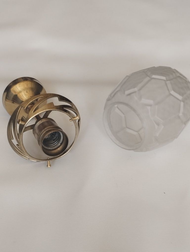 Mała lampa zwis ze starym kloszem