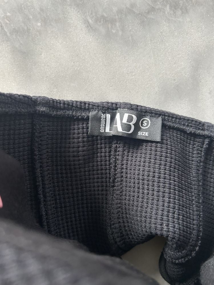 Krótki czarny top bez ramiączek Answear LAB gorset crop top