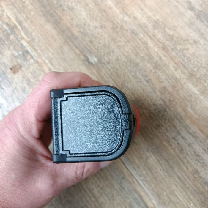 Milwaukee 12V C 12 PP Power Bank