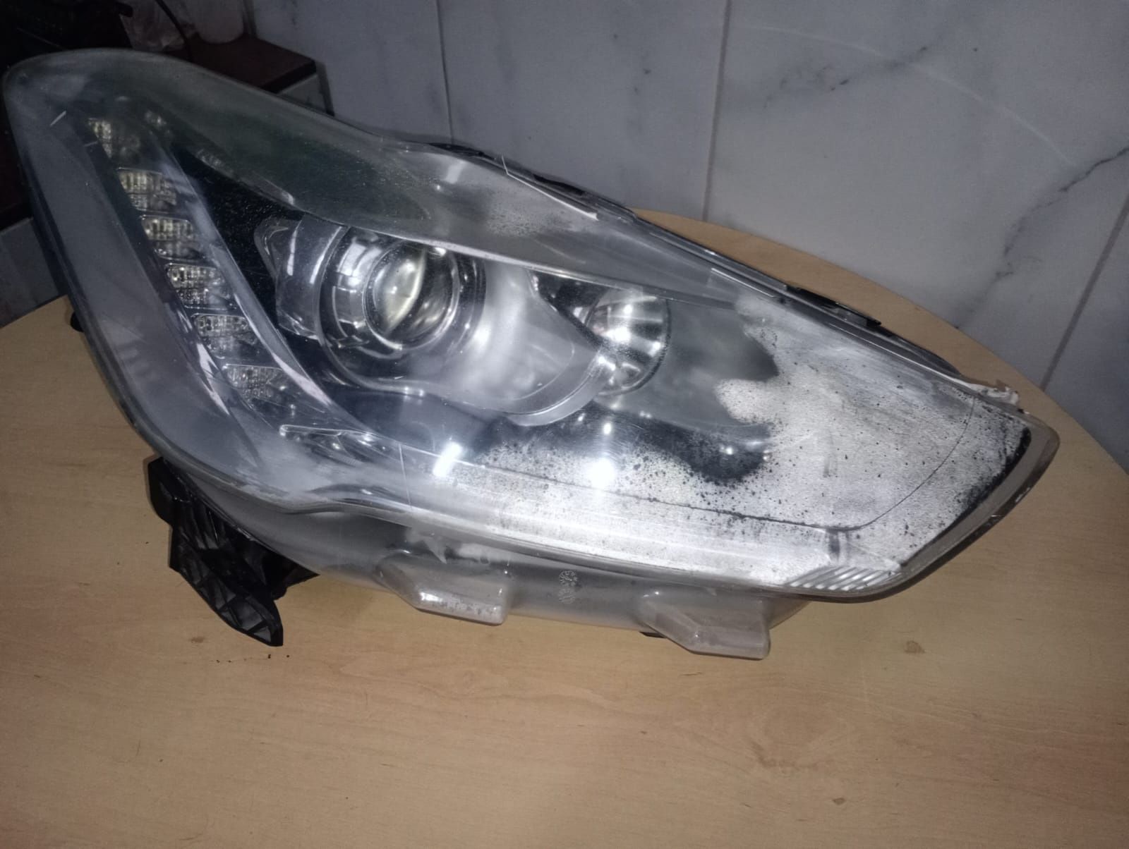 Ótica Direita Xenon  Citroën DS5