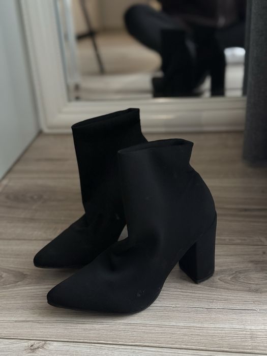 Жіночі туфлі на каблучку