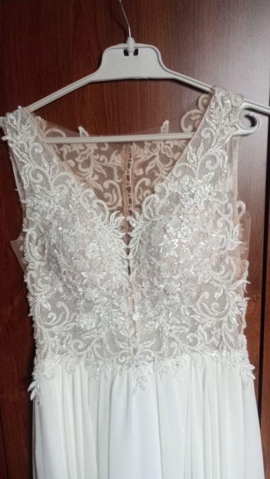 Suknia ślubna Carla 38