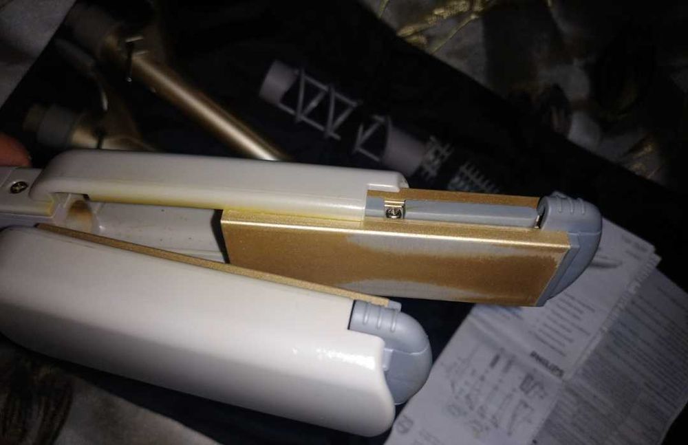 Продам плойку Филипс 7шт. насадок в чехле, в рабочем состоянии.