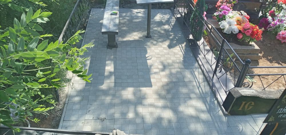 Предлагаю услуги по кладки плитки на кладбище. благоустройству