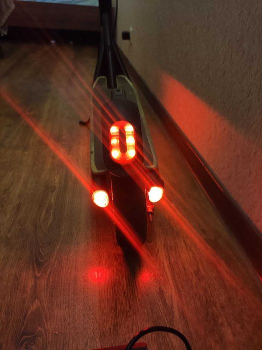 електросамокат Frugal Impulse