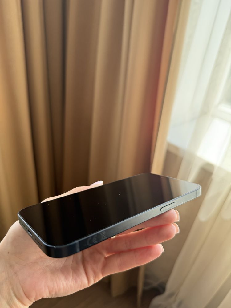 Продам iphone 13, 128 gb