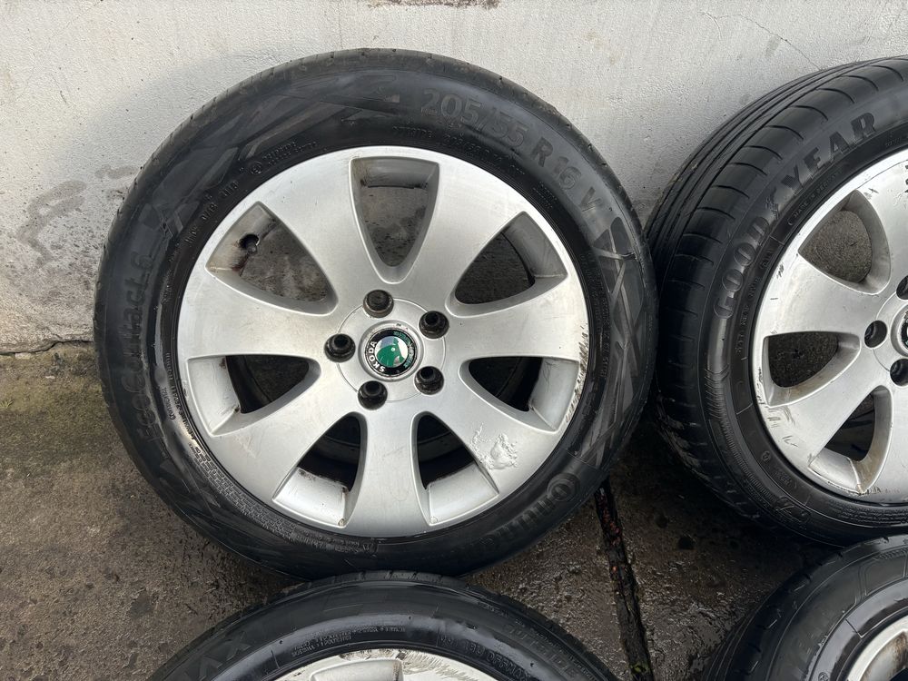 Диски VW Skoda R16 205/55 5*112 цо 57.1 титани колеса