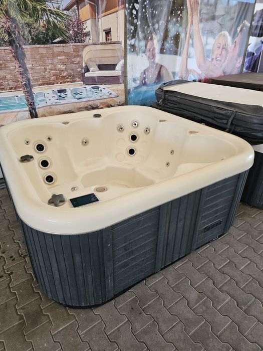 Jacuzzi jakuzi spa ogrodowe taras całoroczne gecko