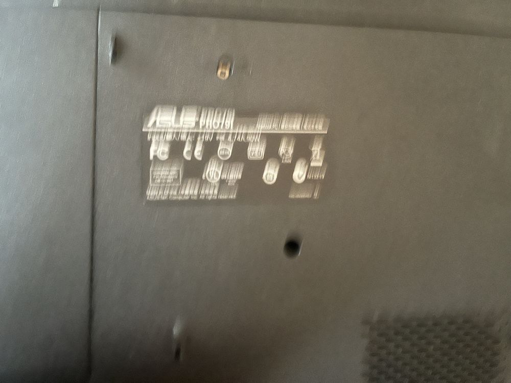 Laptop 17 cali asus