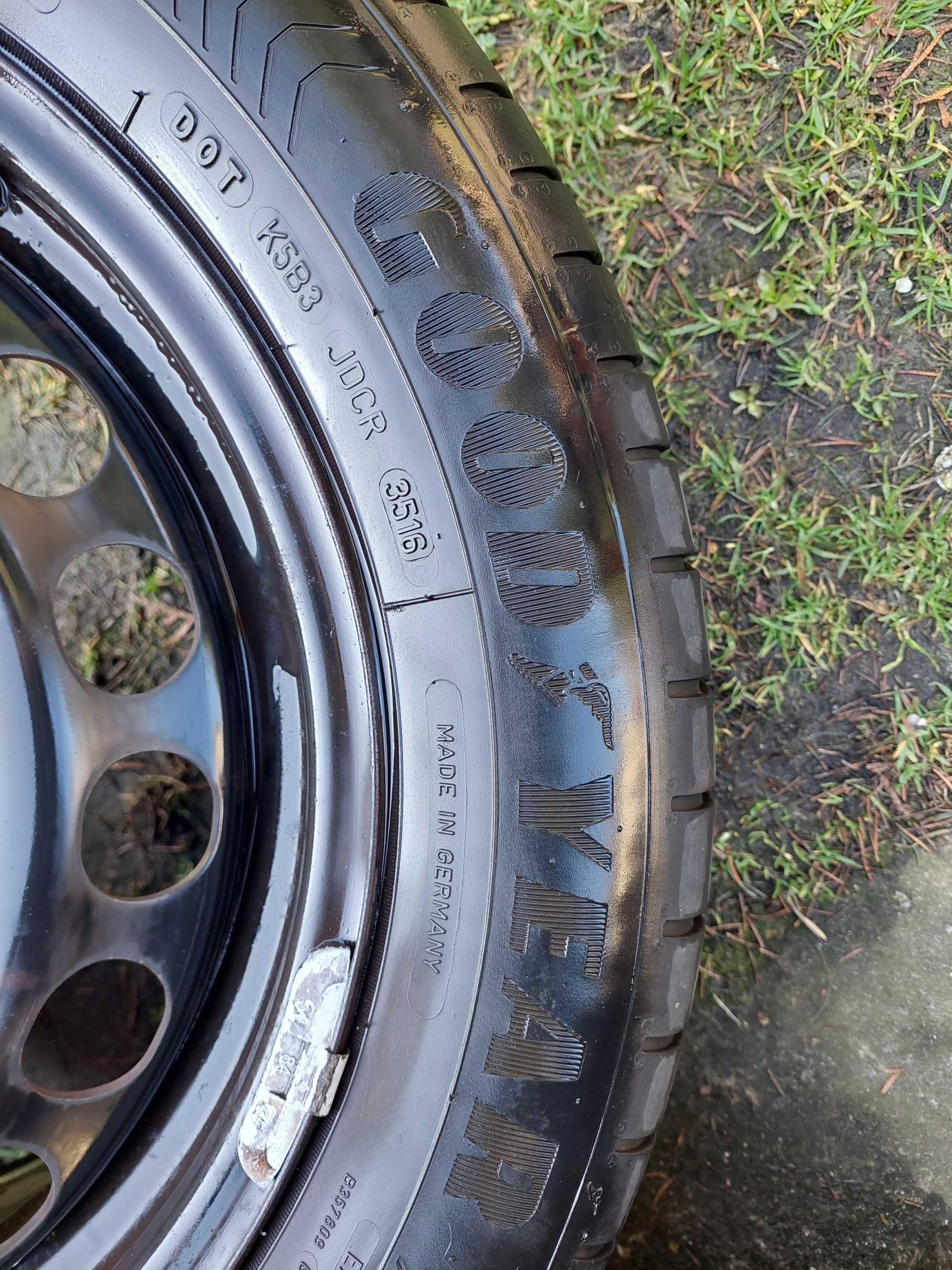Koła letnie Volkswagen 215/55R16 5x112 ET42 Goodyear