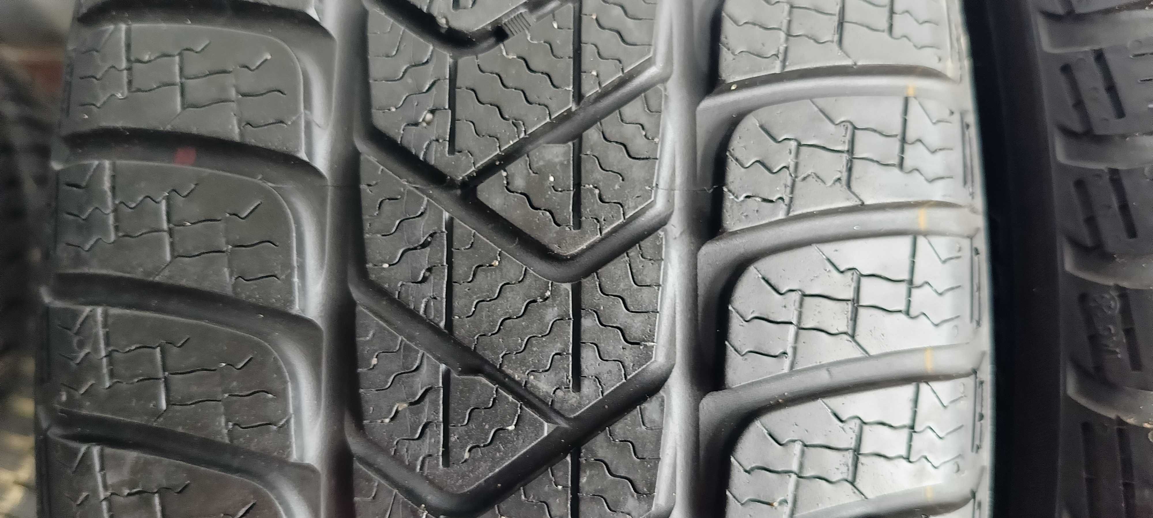 4X 215/60R16 99H Pirelli SottoZero 3 161A