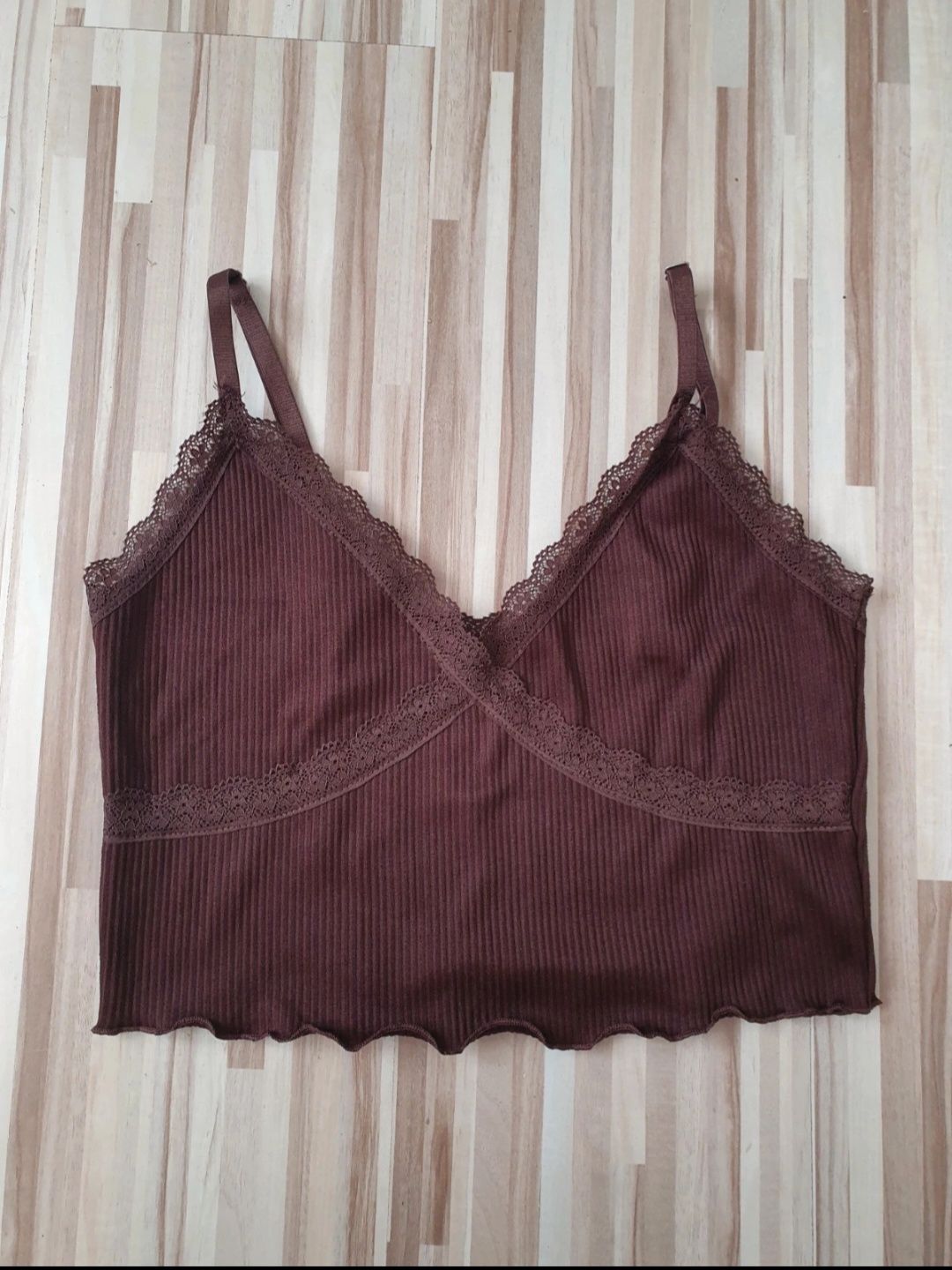 brązowy crop top h&m M