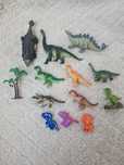 Zestaw figurek, dinozaury