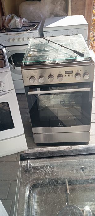 Kuchenki gazowe z piekarnikiem elektrycznym