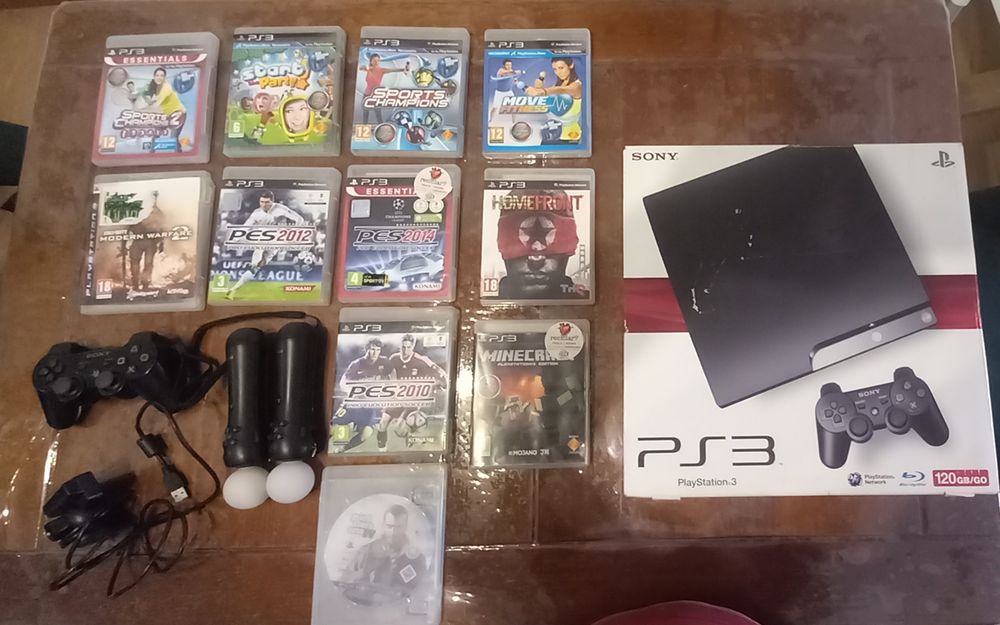 PS3 + 2 Comandos Originais + Câmara + 2 Joystick + Jogos