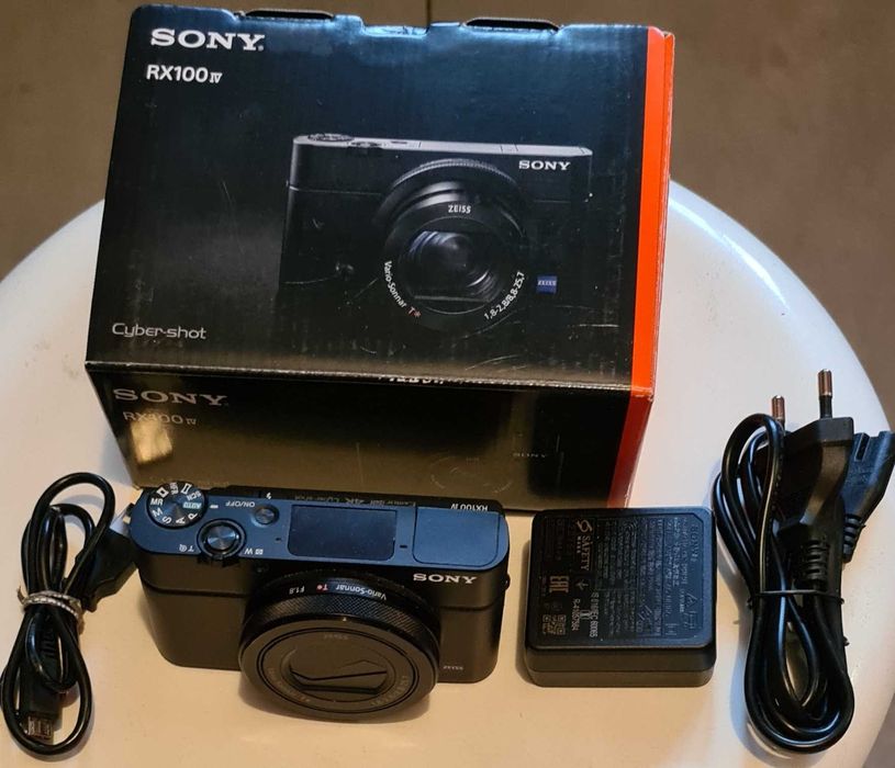 SONY RX-100IV в комплекте с SONY RMT-VP1K