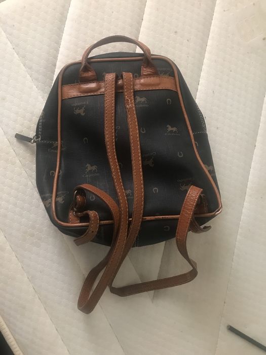 Vendo conjunto de carteira e mala