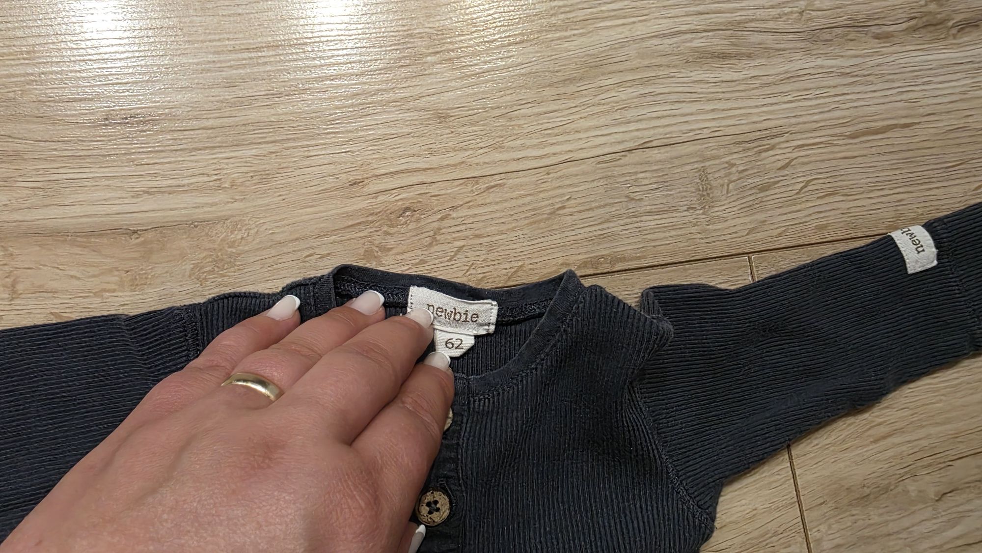 Chłopięce body niemowlęce Newbie r. 62 stan bdb