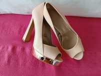 Sapatos senhora 37