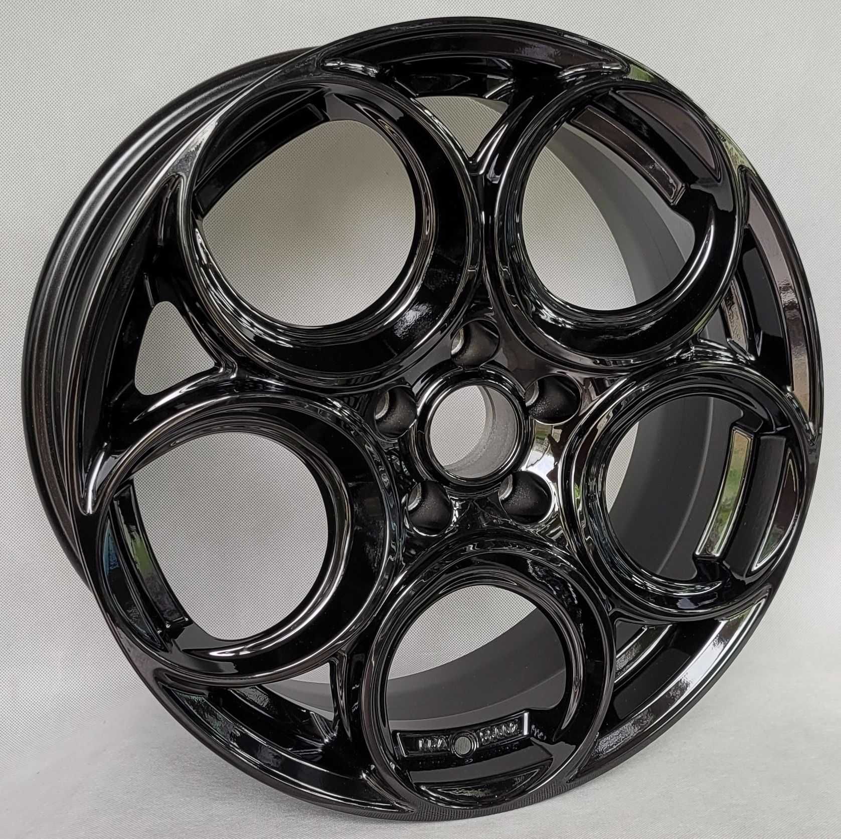 Felgi 18 5x110 Felgi 18 Alfa Romeo Giulia Tonale Stelvio 5x110 czarny
