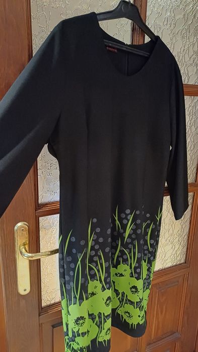 Sukienka wizytowa czarna XXXL.