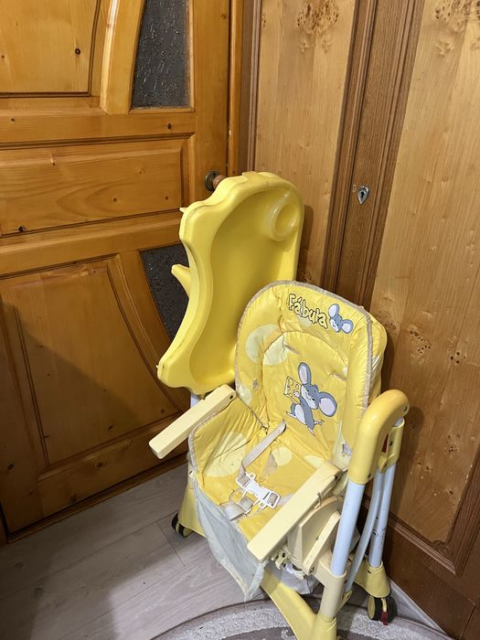 Стільчик для годування