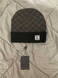 Gorro Louis Vuitton Cinza