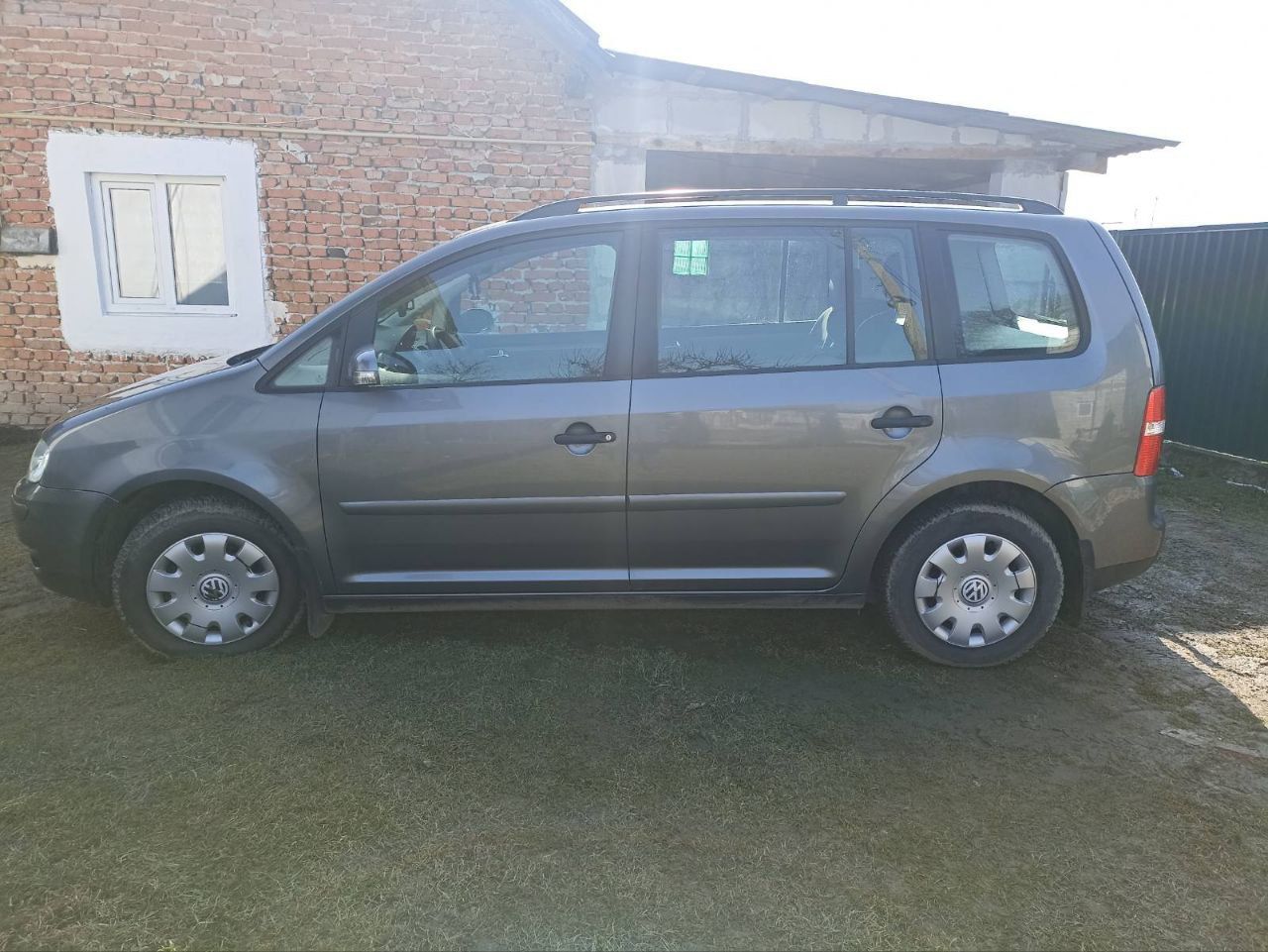 Продам Volkswagen Touran 1,6МРІ 2005р.