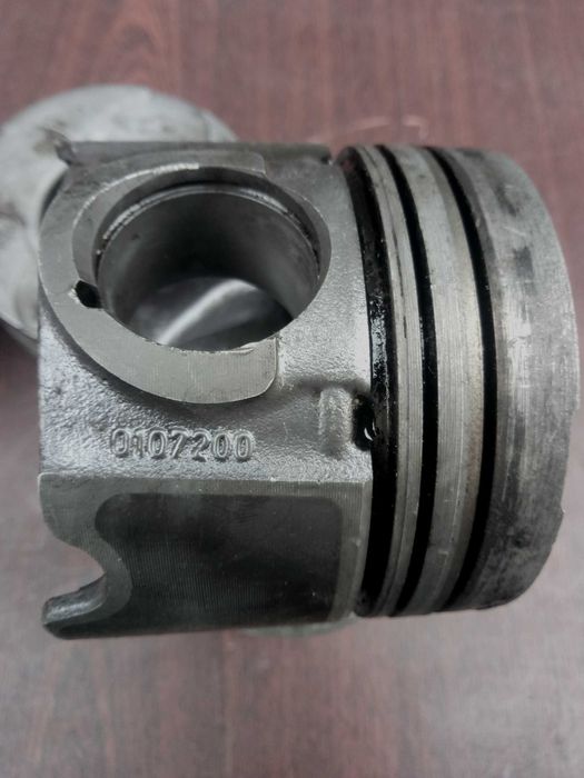 коленвал шатуни поршня 1.7 ,2.0 дизель Opel ,Vectra,Astra Combo Zafira