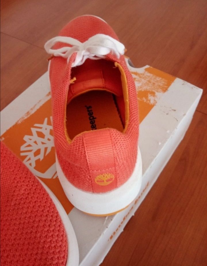 Ténis laranja Timberland tam. M(N-12/79)